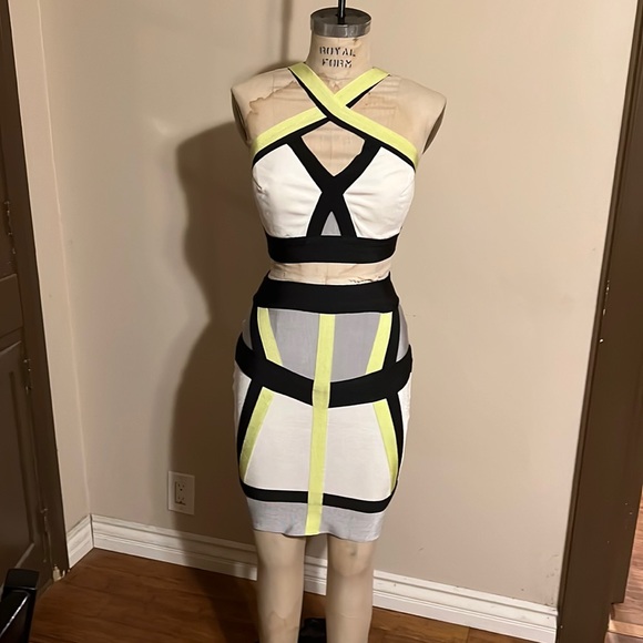 WOW couture Dresses & Skirts - Wow couture 2 piece bandage skirt outfit